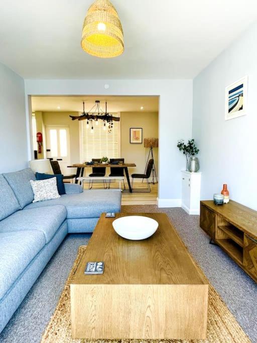 Rookley Villa, 3 Bedroom Family Apartment, 文特诺 外观 照片